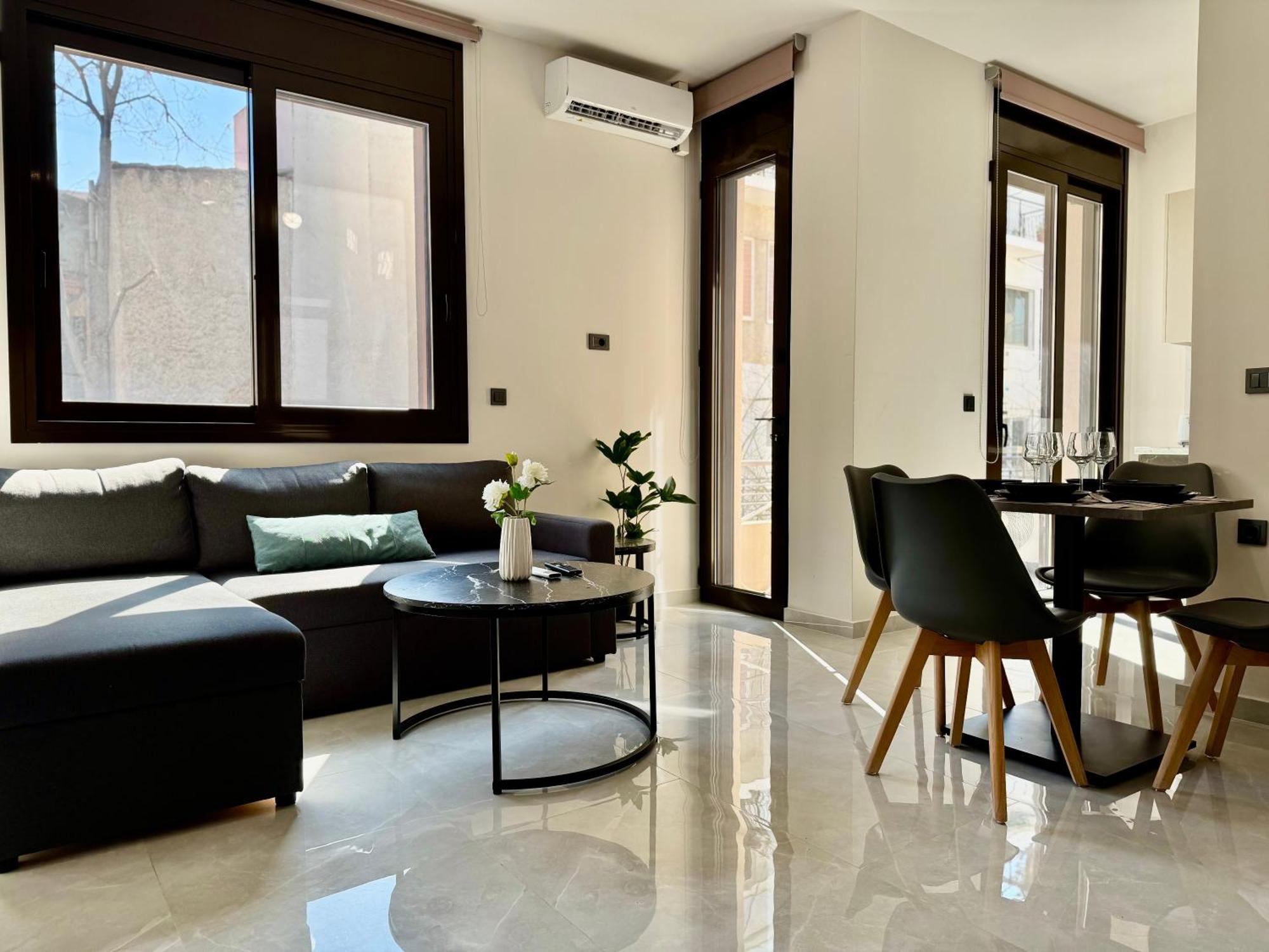 Spacious Apartment Near Monastiraki By Kozy Koala Athens Exterior photo